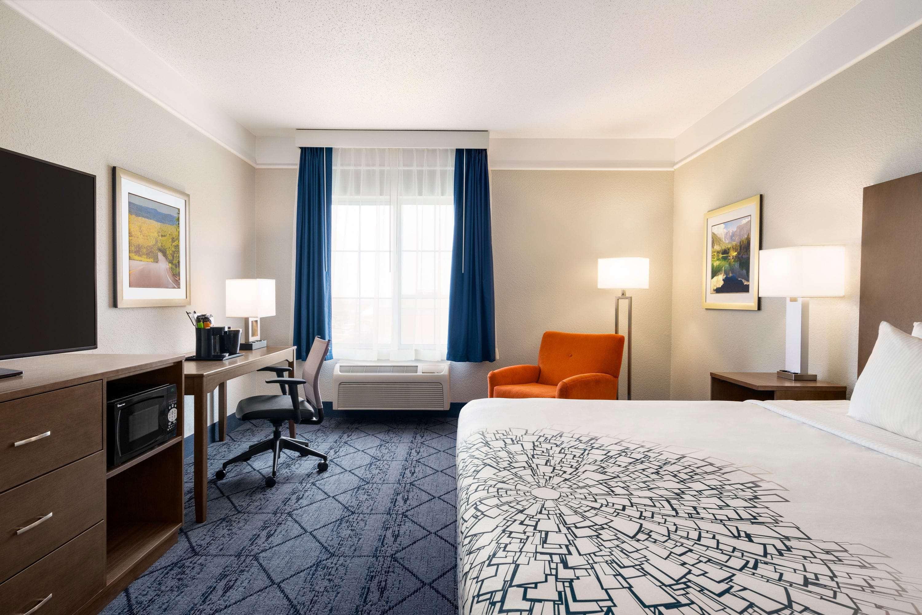 La Quinta Inn And Suites By Wyndham At Watiki Waterpark Rapid City Ngoại thất bức ảnh