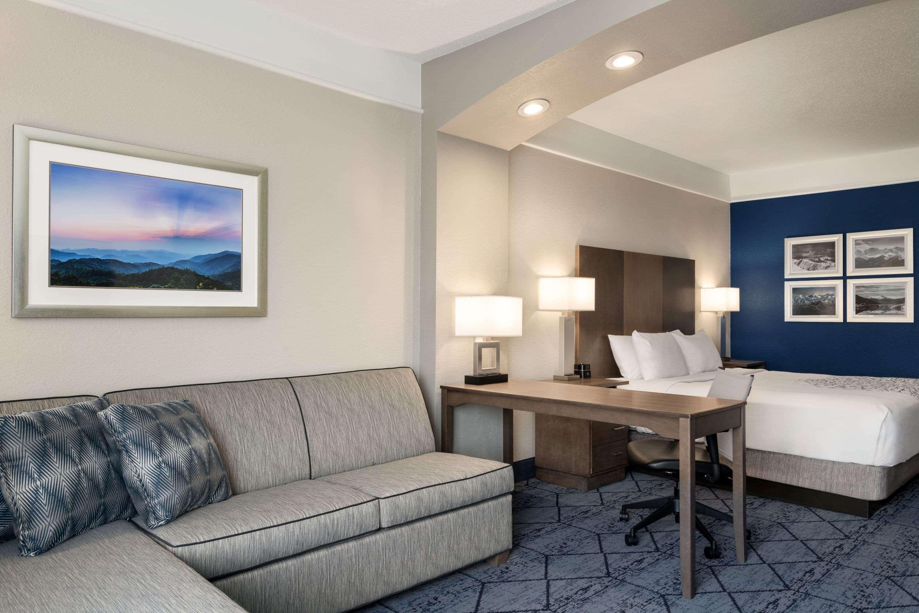 La Quinta Inn And Suites By Wyndham At Watiki Waterpark Rapid City Ngoại thất bức ảnh