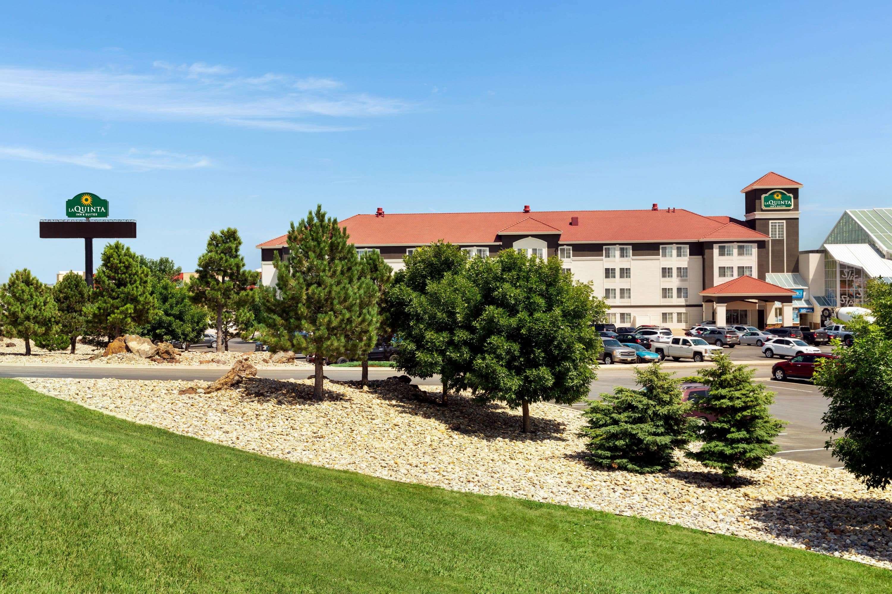 La Quinta Inn And Suites By Wyndham At Watiki Waterpark Rapid City Ngoại thất bức ảnh