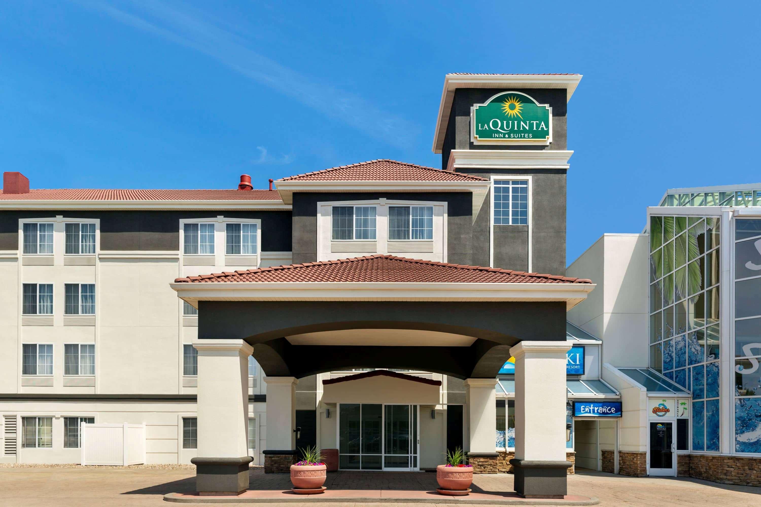 La Quinta Inn And Suites By Wyndham At Watiki Waterpark Rapid City Ngoại thất bức ảnh