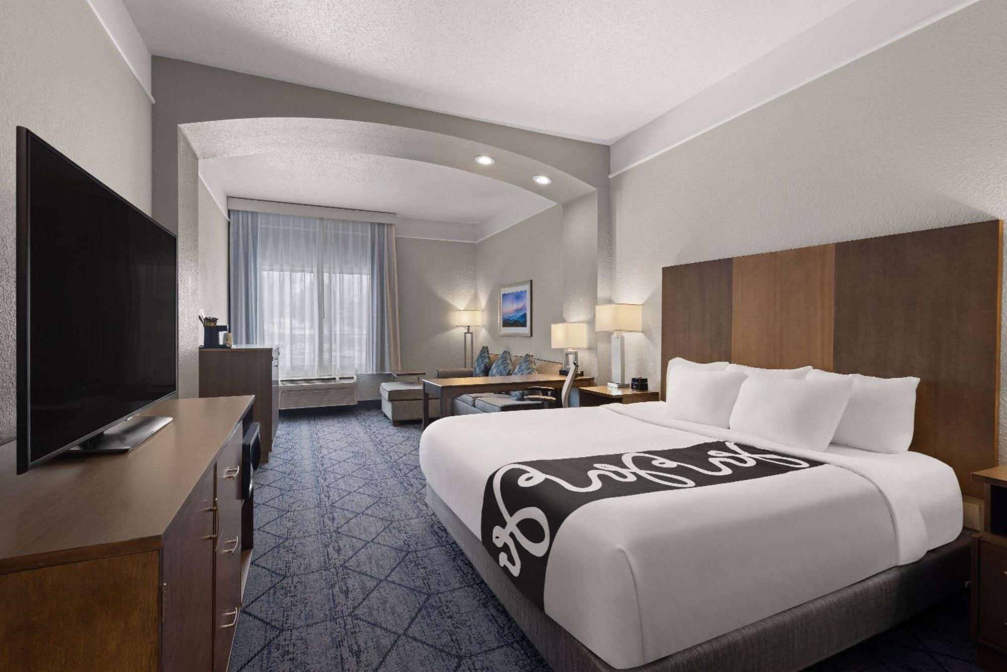 La Quinta Inn And Suites By Wyndham At Watiki Waterpark Rapid City Ngoại thất bức ảnh
