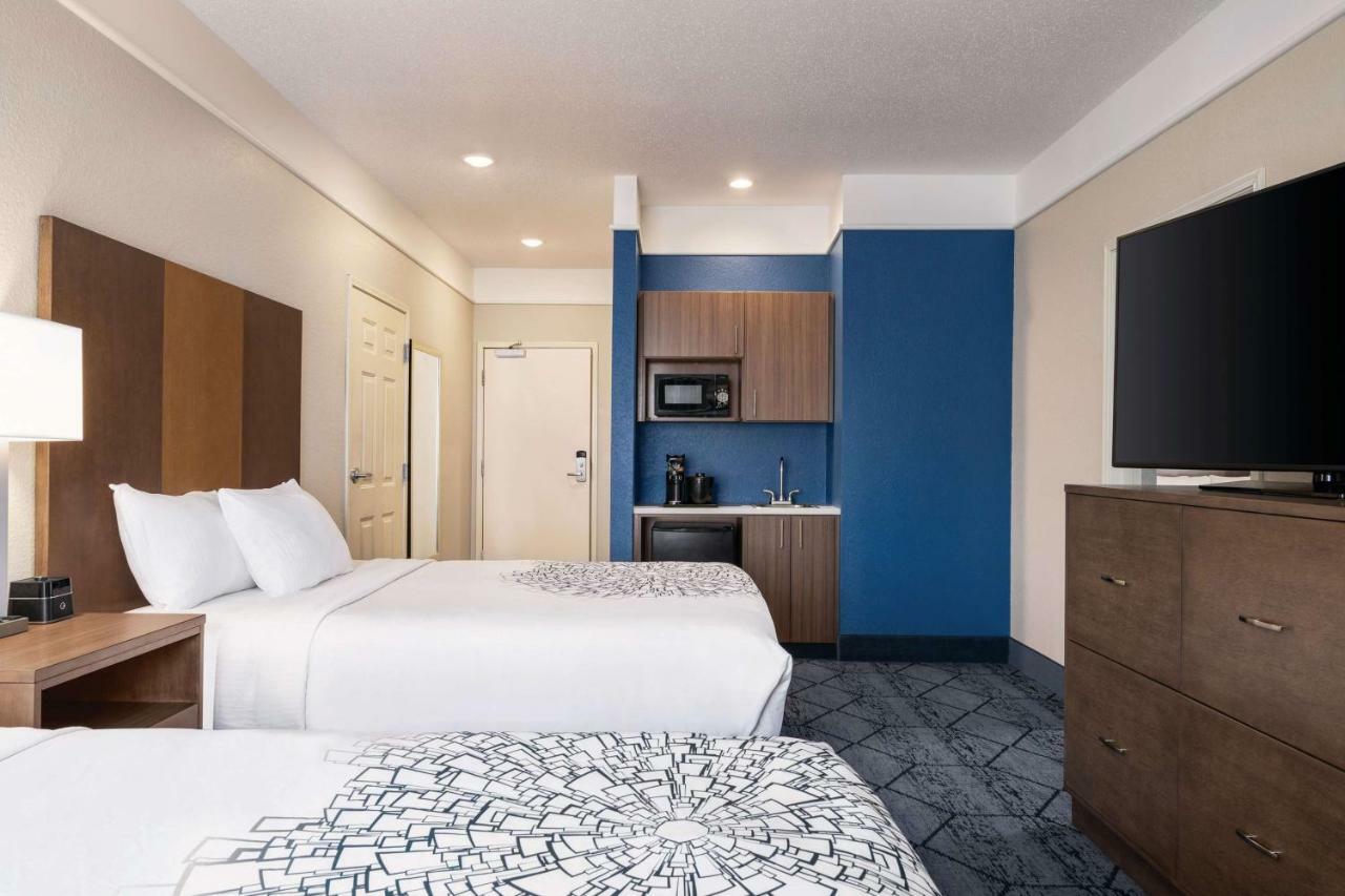 La Quinta Inn And Suites By Wyndham At Watiki Waterpark Rapid City Ngoại thất bức ảnh
